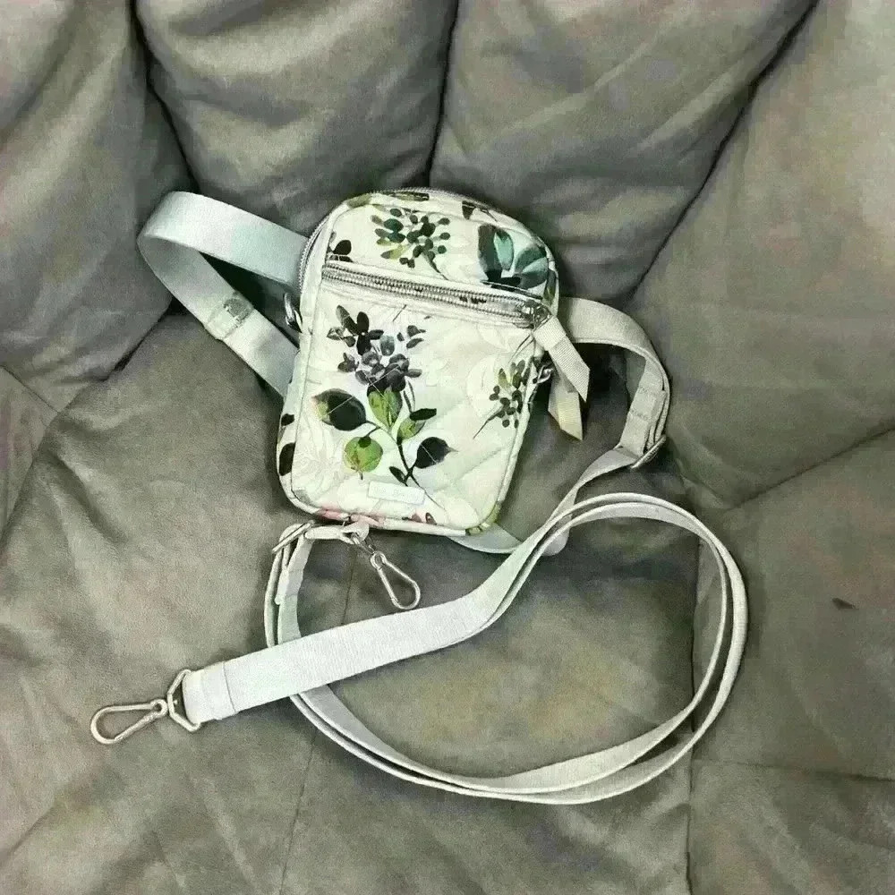 Vera Bradley Cell Phone Wallet Crossbody